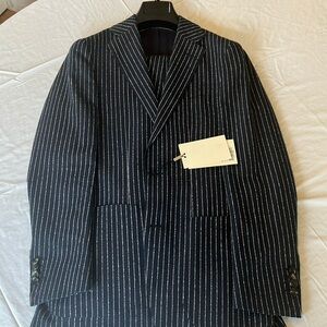 SUITSUPPLY Havana patch navy stripe suit Rare size 32 in jacket New! Never warn